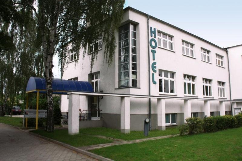Amarillo Hotel Фельтен Экстерьер фото