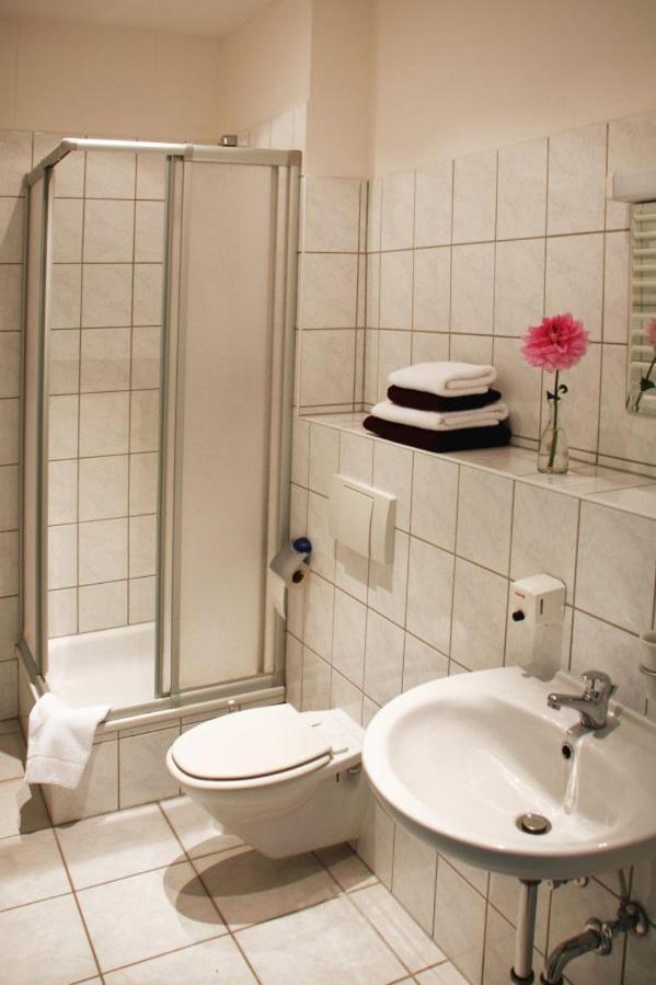 Amarillo Hotel Фельтен Экстерьер фото